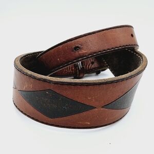 LEVI'S | thick leather diamond pattern belt